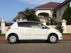 Toyota Vitz 2012 White
