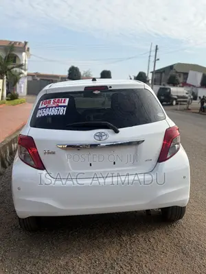 Toyota Vitz 2012 White