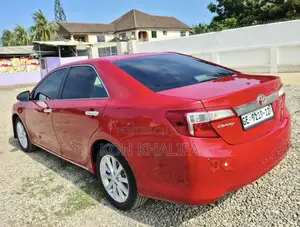 Toyota Camry LE 4dr Sedan (2.5L 4cyl 6A) 2014 Red