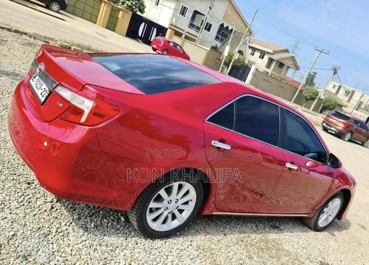 Toyota Camry LE 4dr Sedan (2.5L 4cyl 6A) 2014 Red