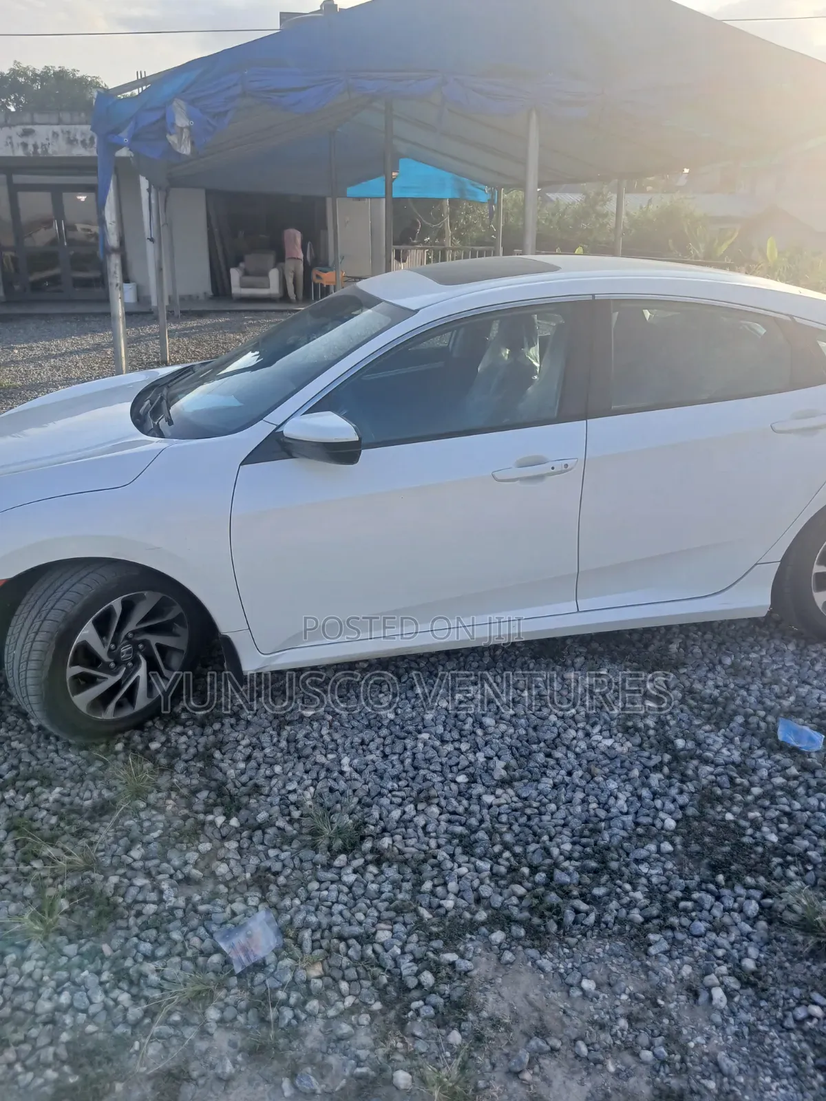 Honda Civic EX 4dr Hatchback (1.5L 4cyl) 2017 White