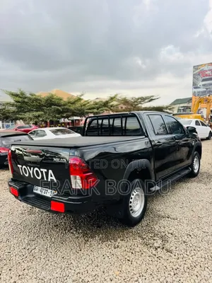 Toyota Hilux 2018 Black