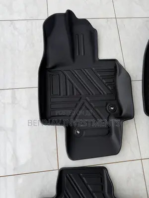 Toyota HighlanderD Rubber Floor Mat/Carpet