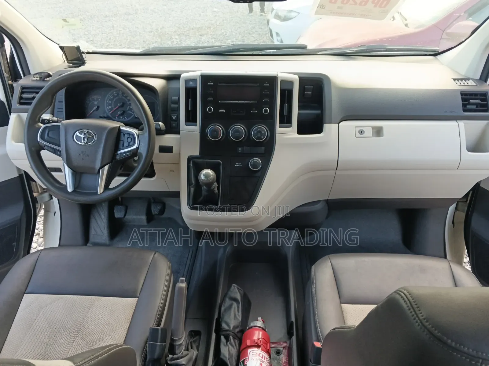 Toyota HiAce 2021 White