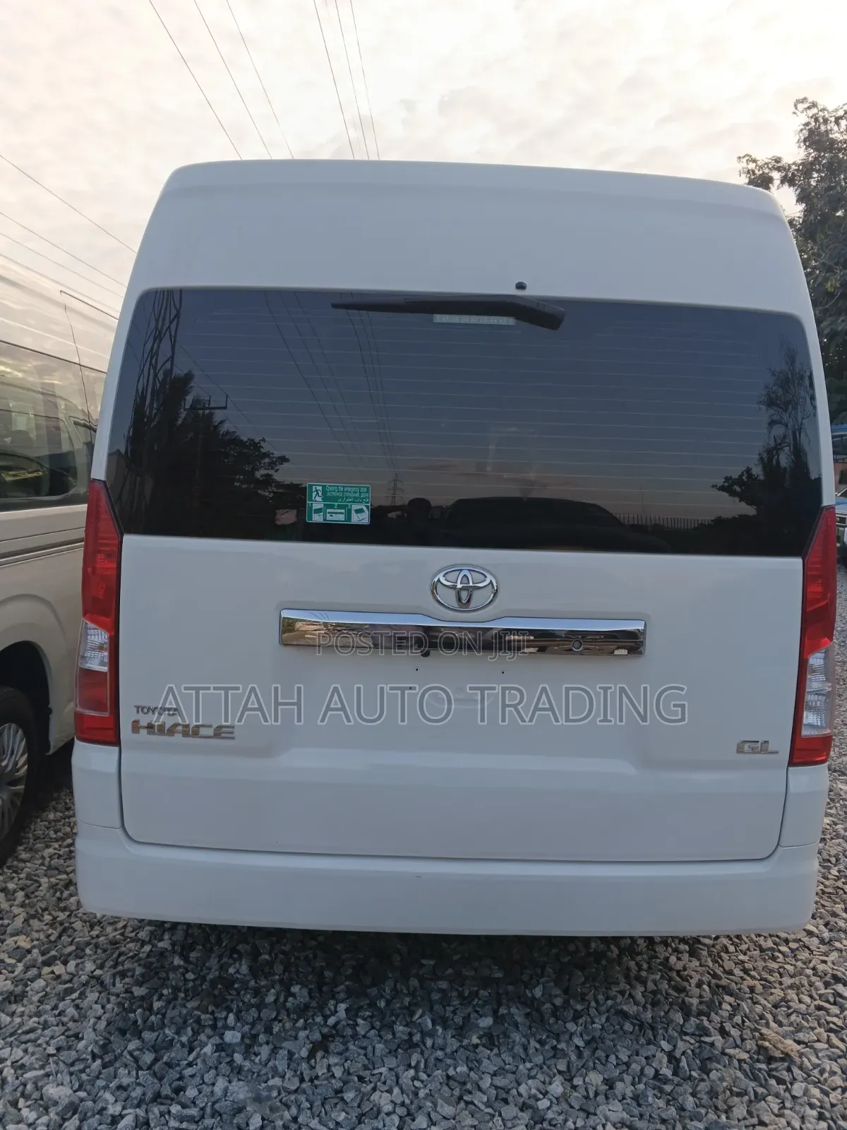 Toyota HiAce 2021 White