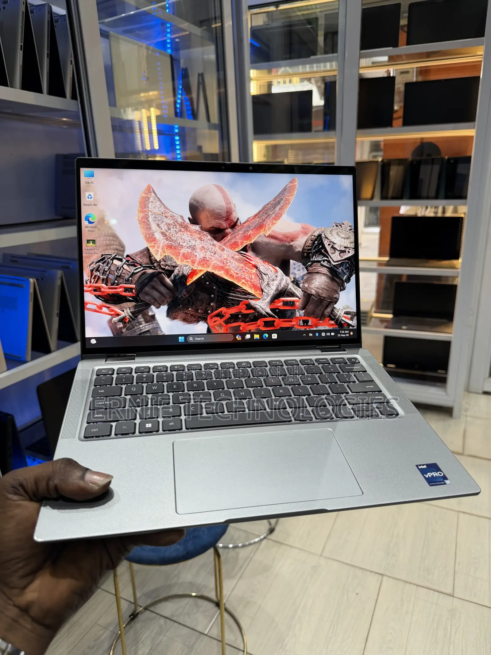 Laptop Dell Inspiron 14 7440 2-in-1 32GB Intel Core i7 SSD 512GB