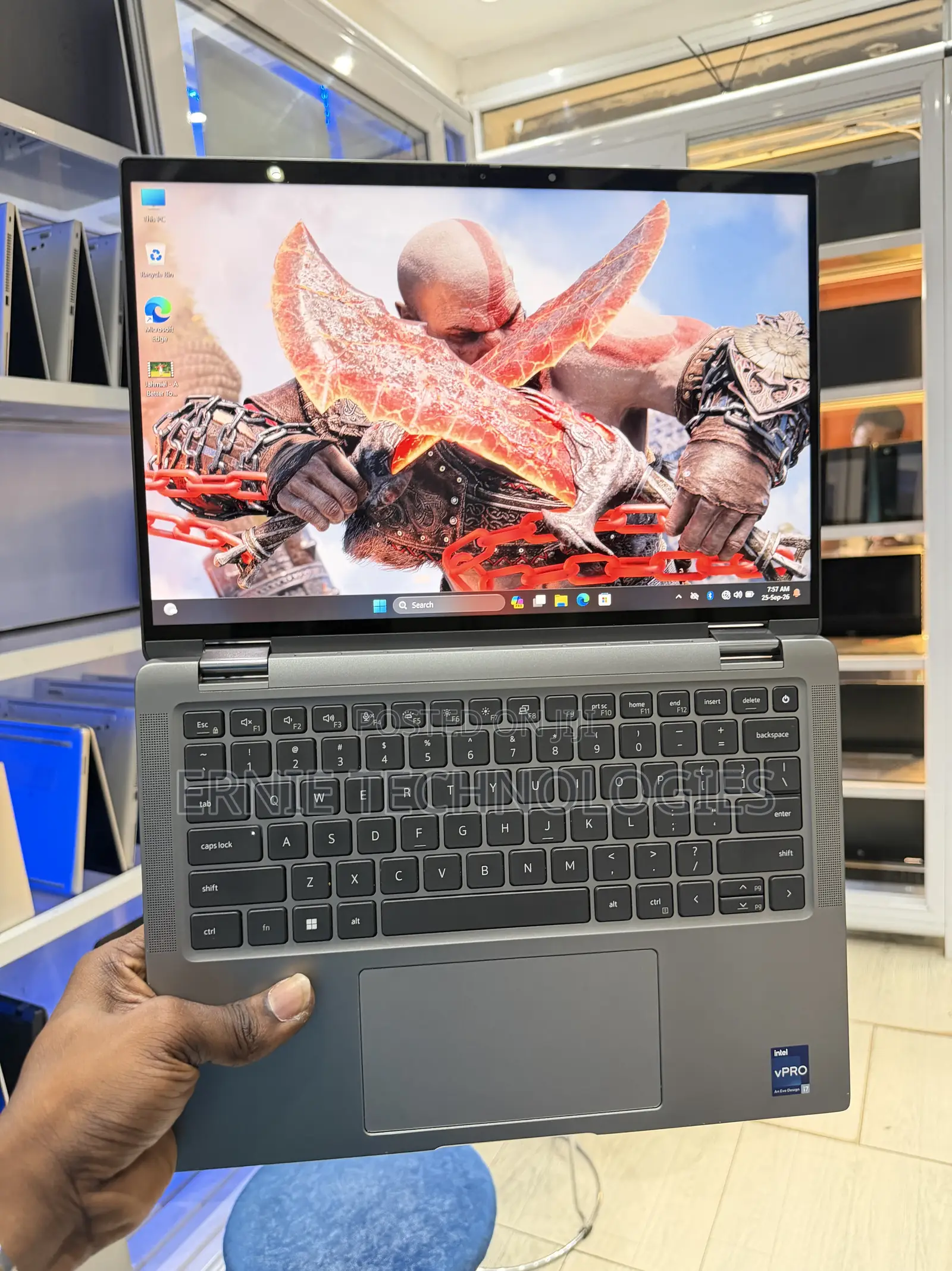 Laptop Dell Inspiron 14 7440 2-in-1 32GB Intel Core i7 SSD 512GB