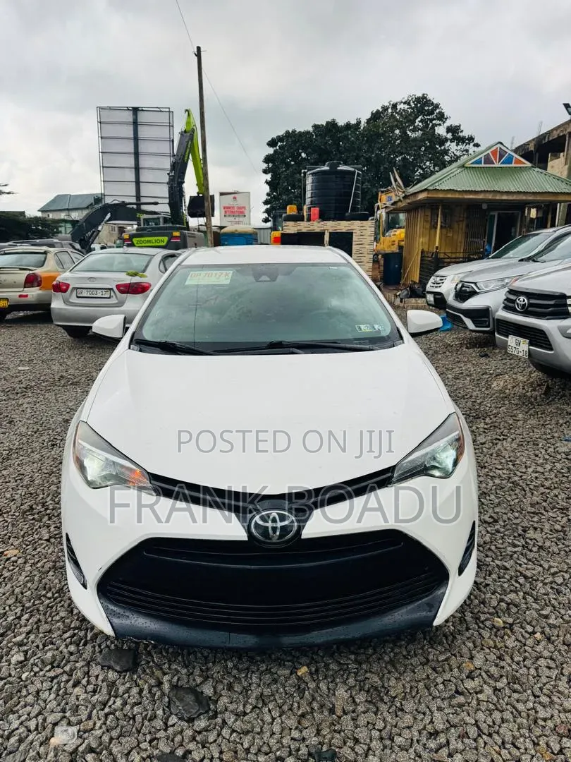 Toyota Corolla 2027 White