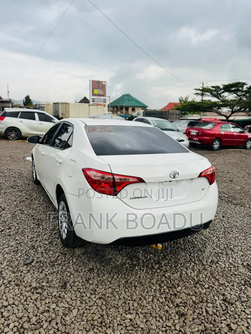 Toyota Corolla 2027 White