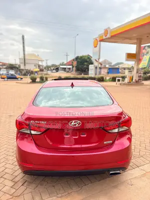 Hyundai Elantra Limited 4dr Sedan (1.8L 4cyl 6A) 2015 Red