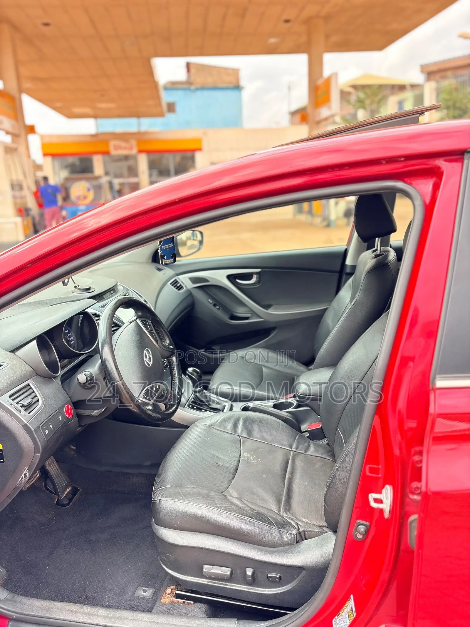 Hyundai Elantra Limited 4dr Sedan (1.8L 4cyl 6A) 2015 Red