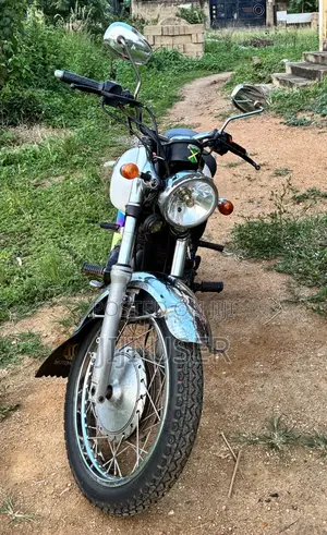Kawasaki Bike 1982 White