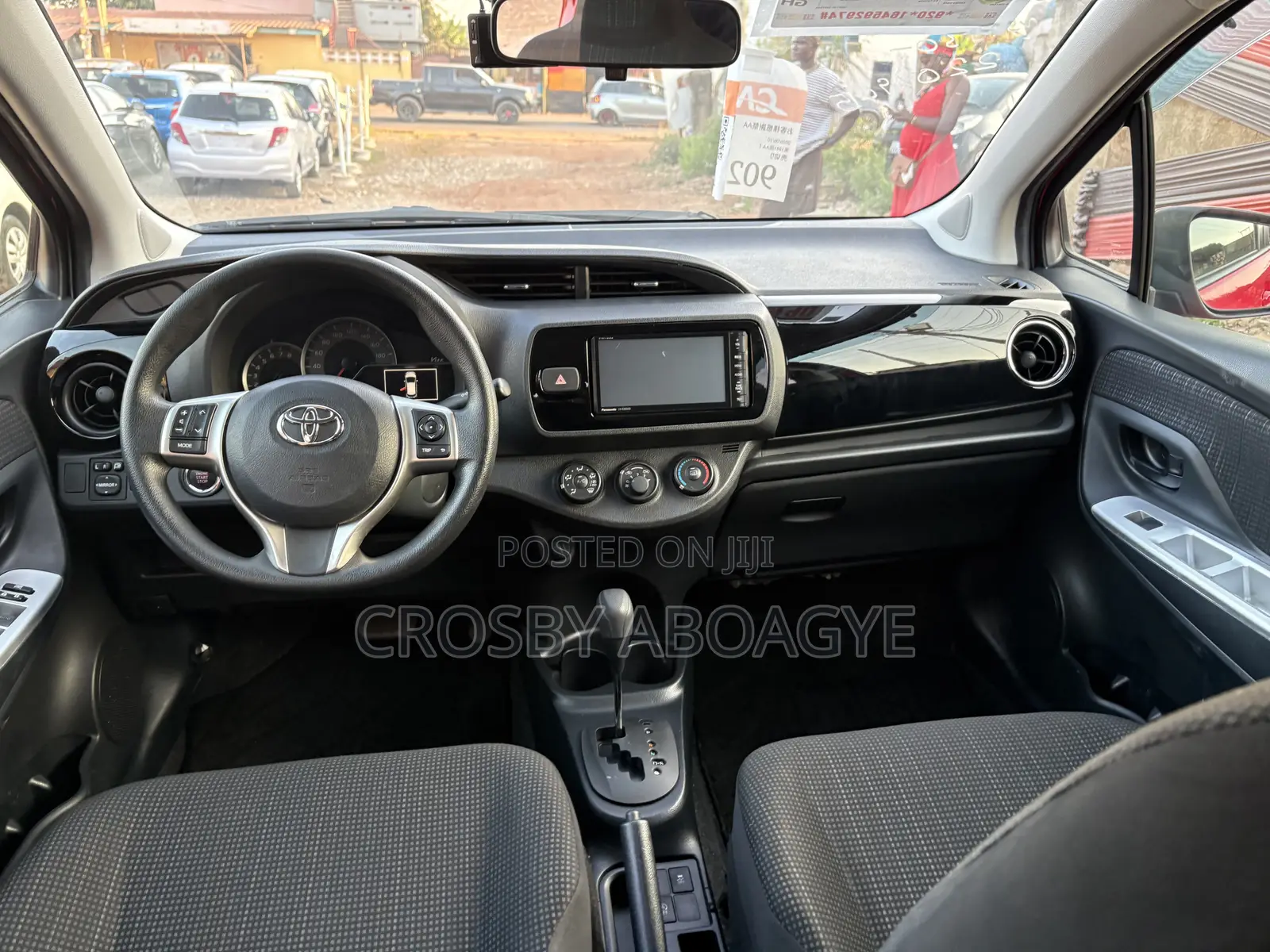 Toyota Vitz 1.3 FWD 5dr 2016 Red