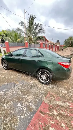 Toyota Corolla LE Eco Plus 4dr Sedan (1.8L 4cyl CVT) 2015 Green
