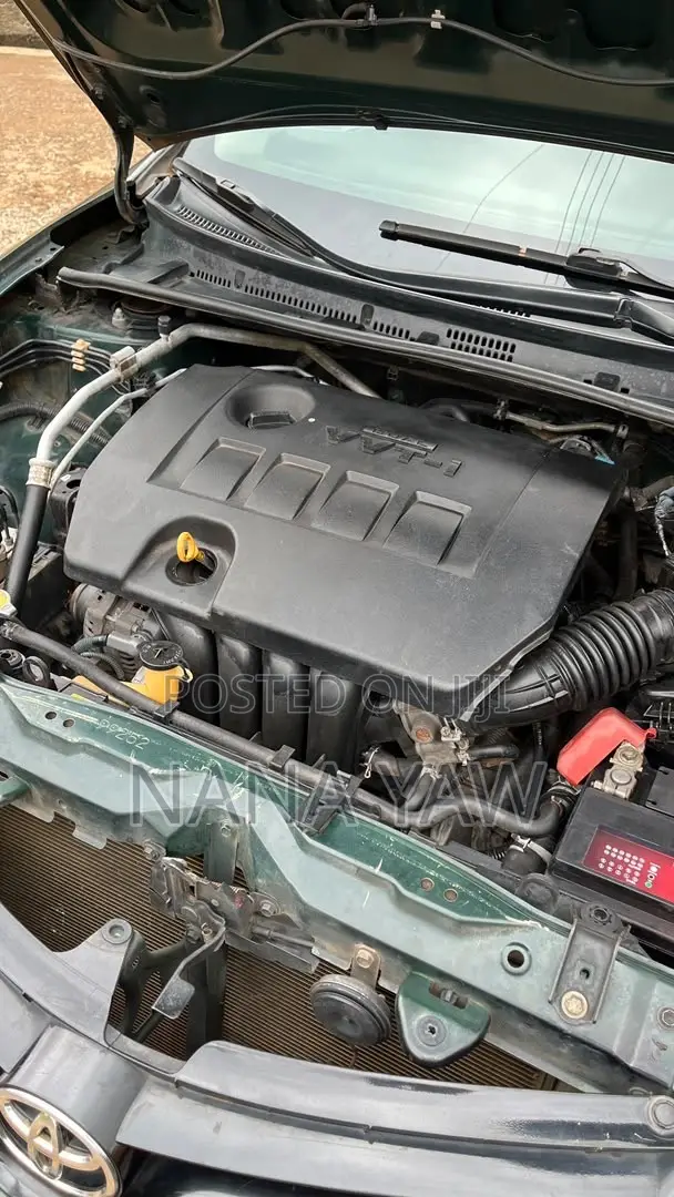 Toyota Corolla LE Eco Plus 4dr Sedan (1.8L 4cyl CVT) 2015 Green