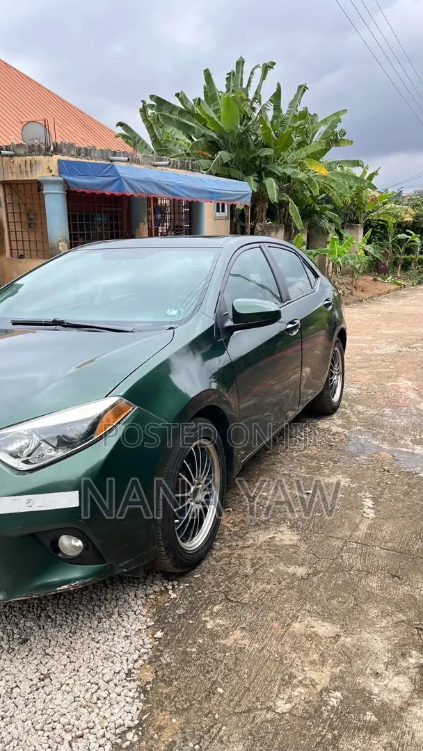 Toyota Corolla LE Eco Plus 4dr Sedan (1.8L 4cyl CVT) 2015 Green