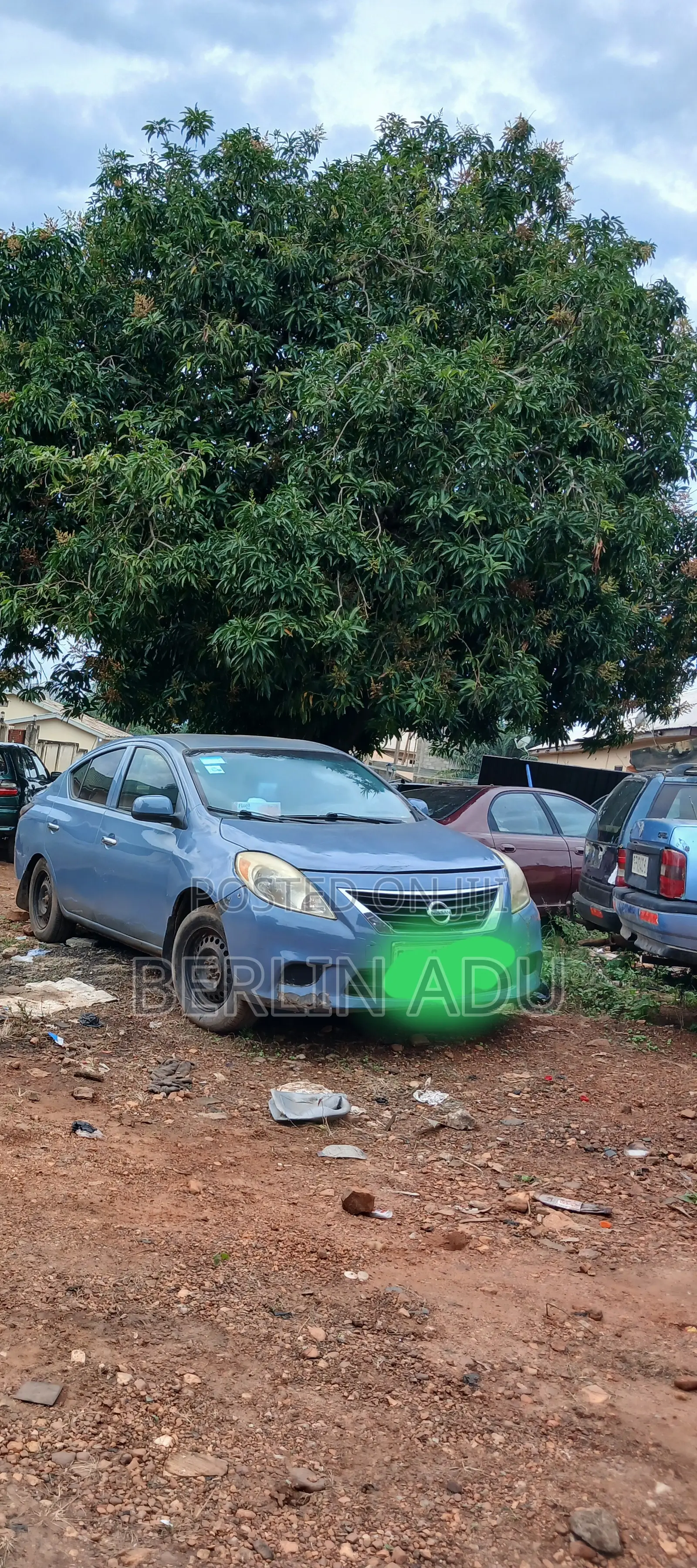 Nissan Versa 2012 Blue
