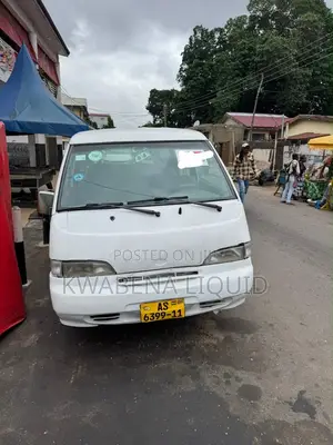 Hyundai H-100 2004 White