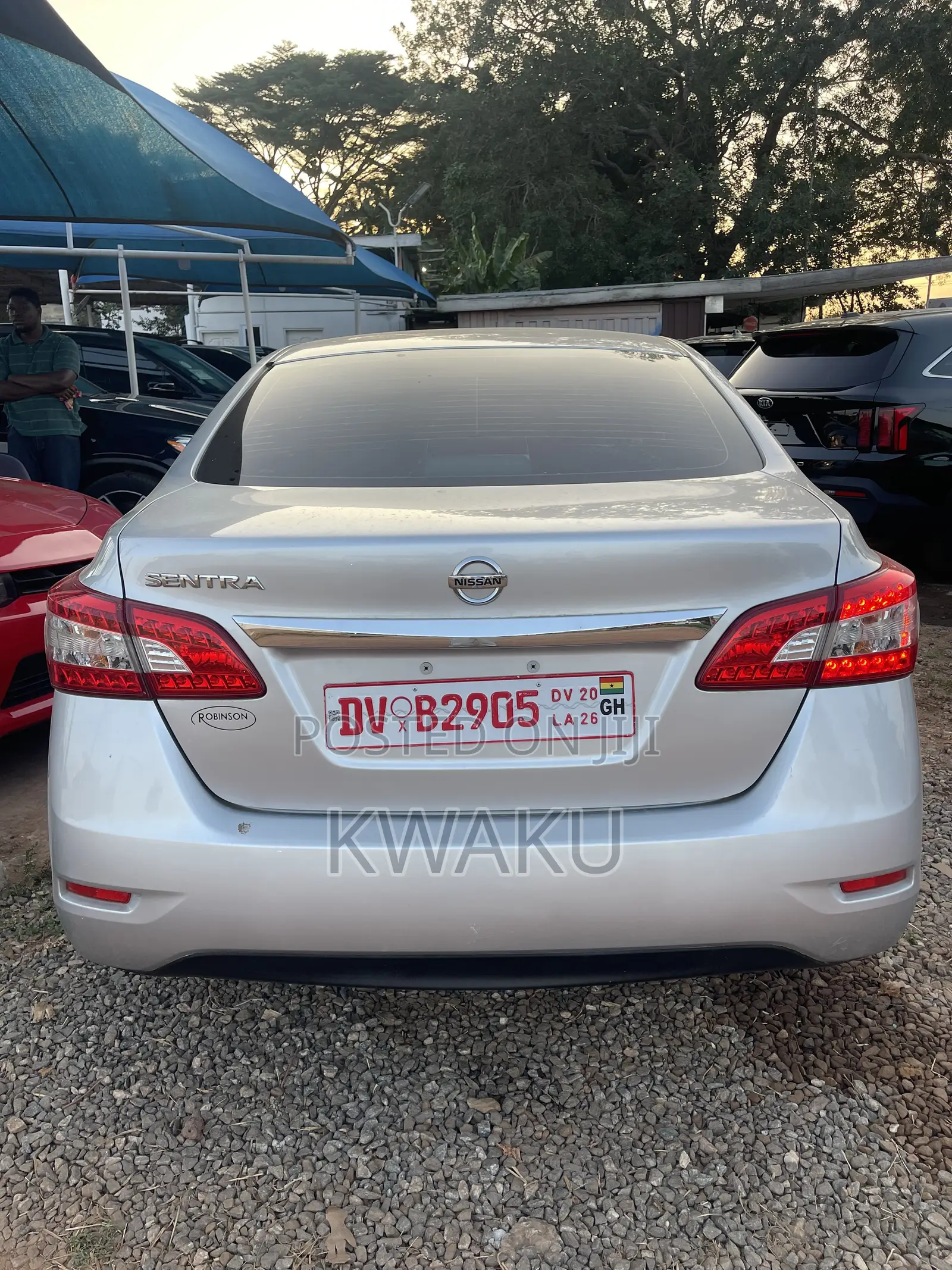 Nissan Sentra S 4dr Sedan (1.8L 4cyl CVT) 2015 Silver