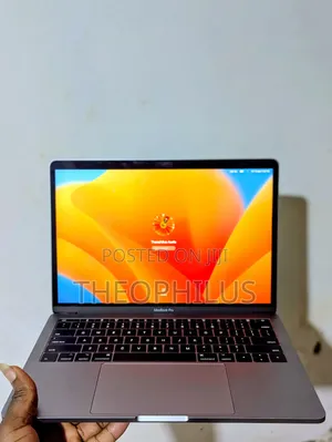 Laptop Apple MacBook Pro 2017 16GB Intel Core i5 SSD 256GB