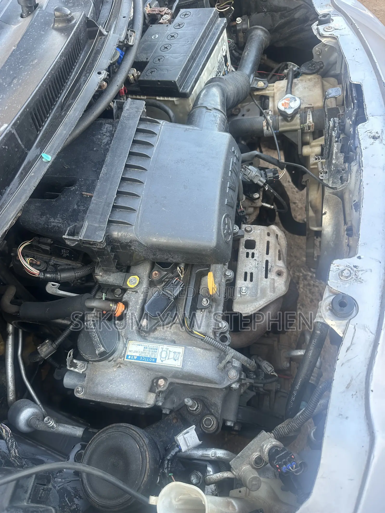 Toyota Vitz 2010 Silver