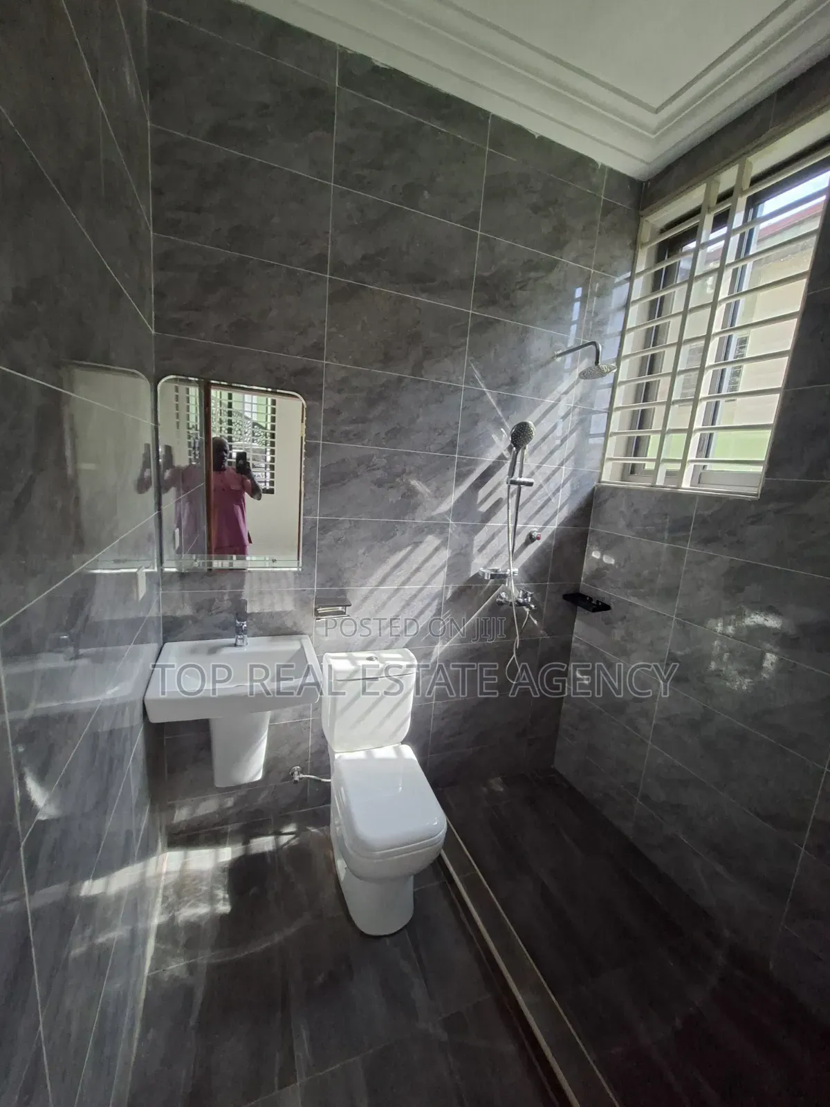 2bdrm Apartment in Oyarifa Kb,, Owusu Ansah for rent