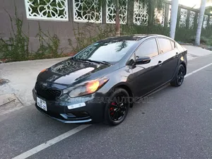 Hyundai Elantra Limited Sedan FWD (2.0L 4cyl 6A) 2017 Gray