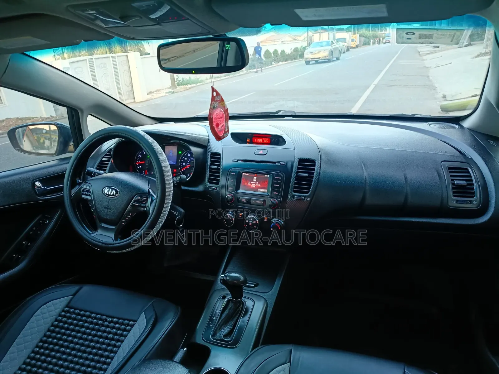 Hyundai Elantra Limited Sedan FWD (2.0L 4cyl 6A) 2017 Gray