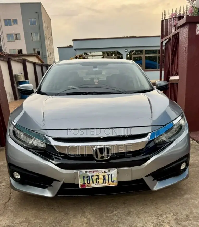 Honda Civic LX 4dr Sedan (2.0L 4cyl) 2016 Gray
