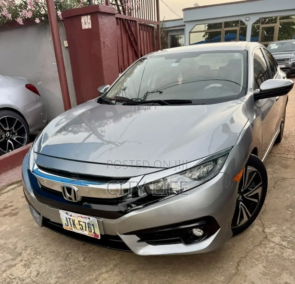 Honda Civic LX 4dr Sedan (2.0L 4cyl) 2016 Gray