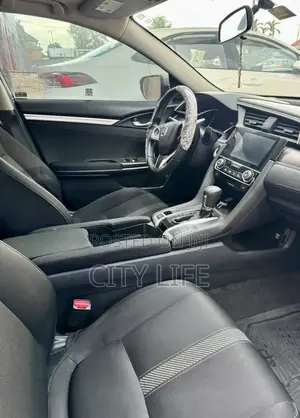 Honda Civic LX 4dr Sedan (2.0L 4cyl) 2016 Gray