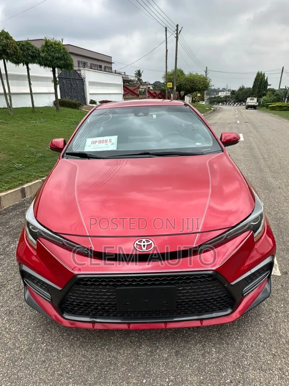 Toyota Corolla SE (1.8L 4cyl 2A) 2019 Red