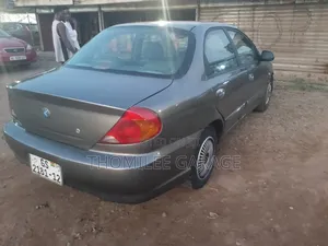 Kia Spectra 2002 Gray
