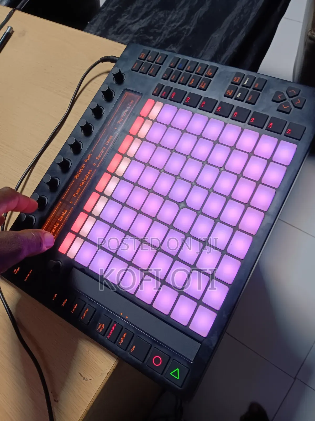 Ableton Push 1(drumpad/Drum Machine)