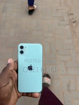 New Apple iPhone 11 64 GB Green