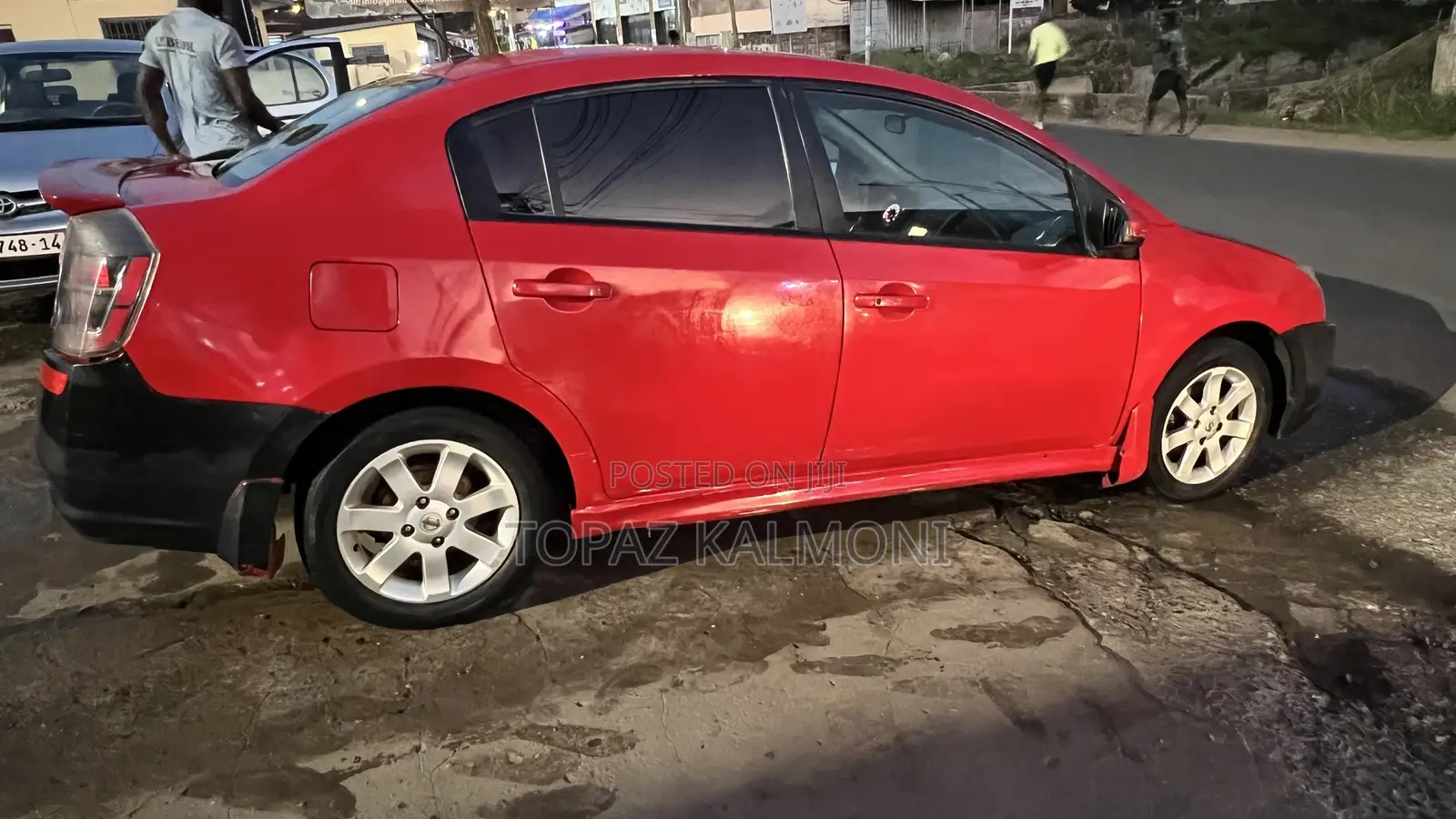 Nissan Sentra 2012 Red
