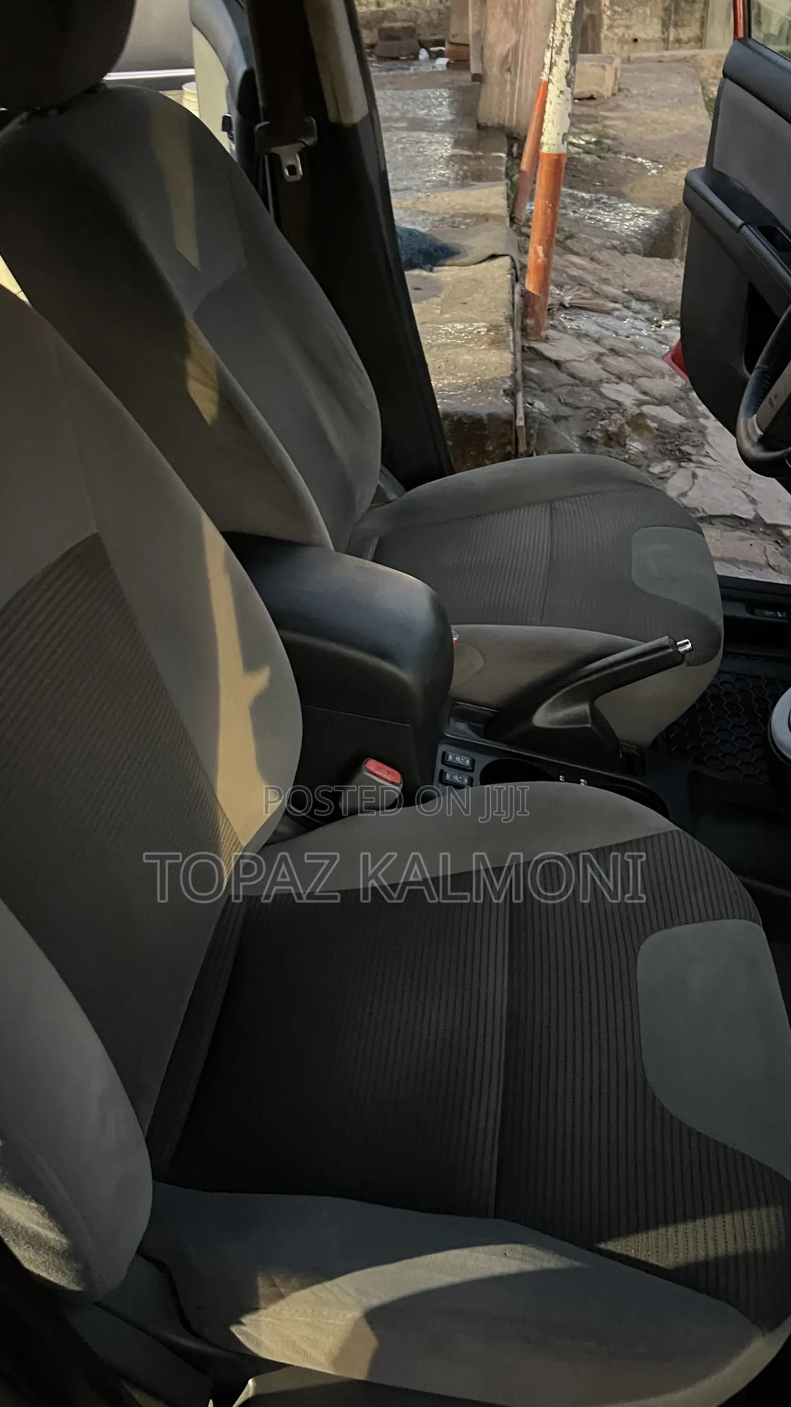 Nissan Sentra 2012 Red