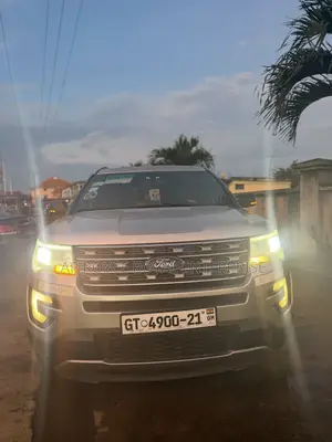 Ford Explorer XLT 4dr FWD (2.3L 4cyl 6A) 2017 Silver