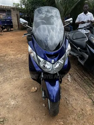 Suzuki Burgman 2024 Blue