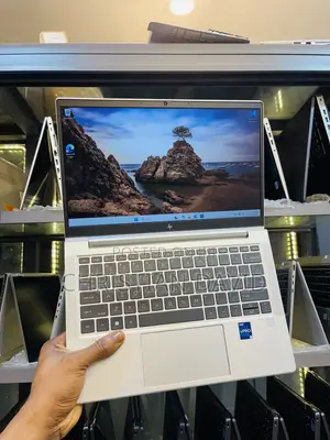 Laptop HP EliteBook 830 G9 16GB Intel Core i5 SSD 256GB
