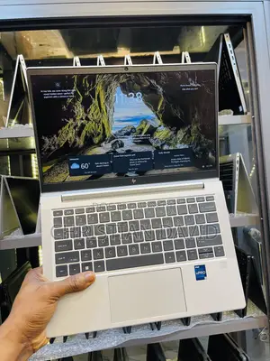 Laptop HP EliteBook 830 G9 16GB Intel Core i5 SSD 256GB