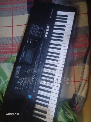 PSR E473 Keyboard