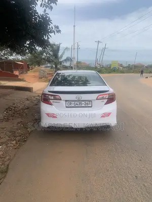 Toyota Camry 2014 White