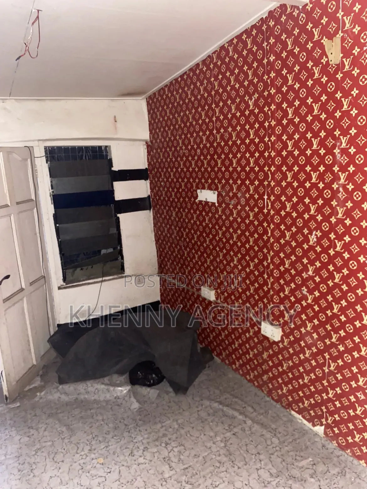 1bdrm Bedsitter in Dansoman Control, Market for rent