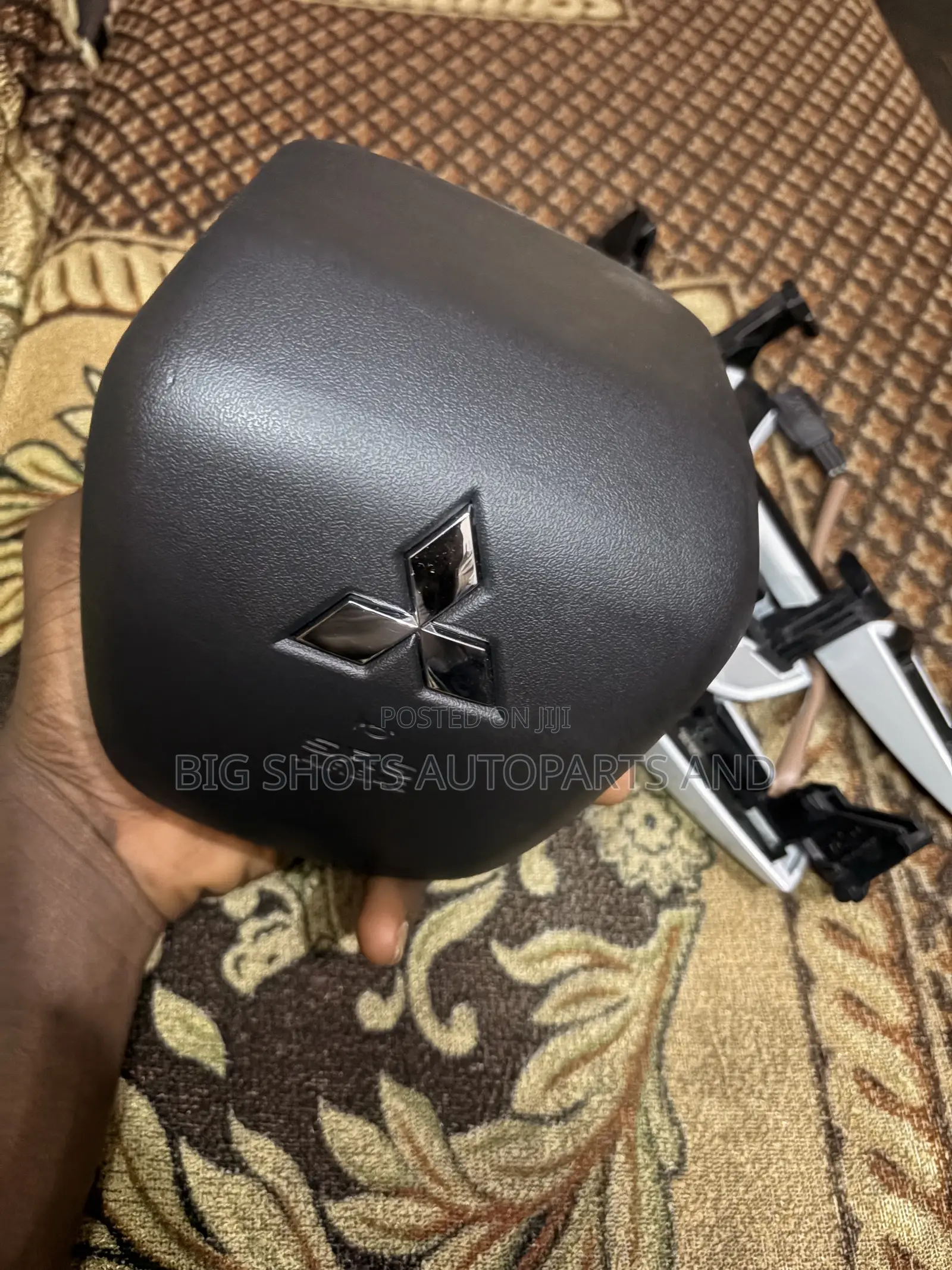 MITSUBISHI OUTLANDER 2023 to 2026 Airbag