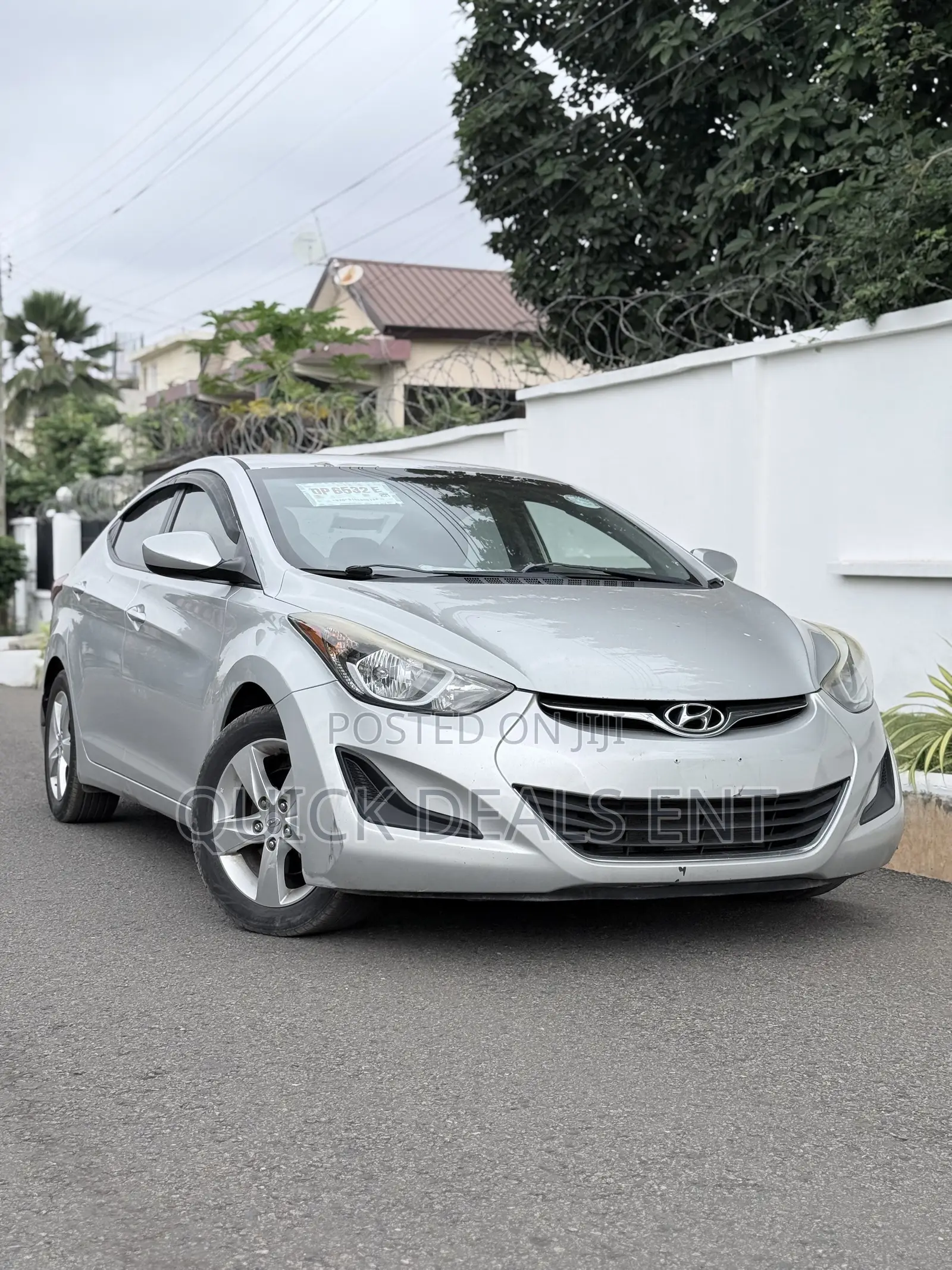 Hyundai Elantra SE Sedan FWD (1.8L 4cyl 6A) 2016 Silver