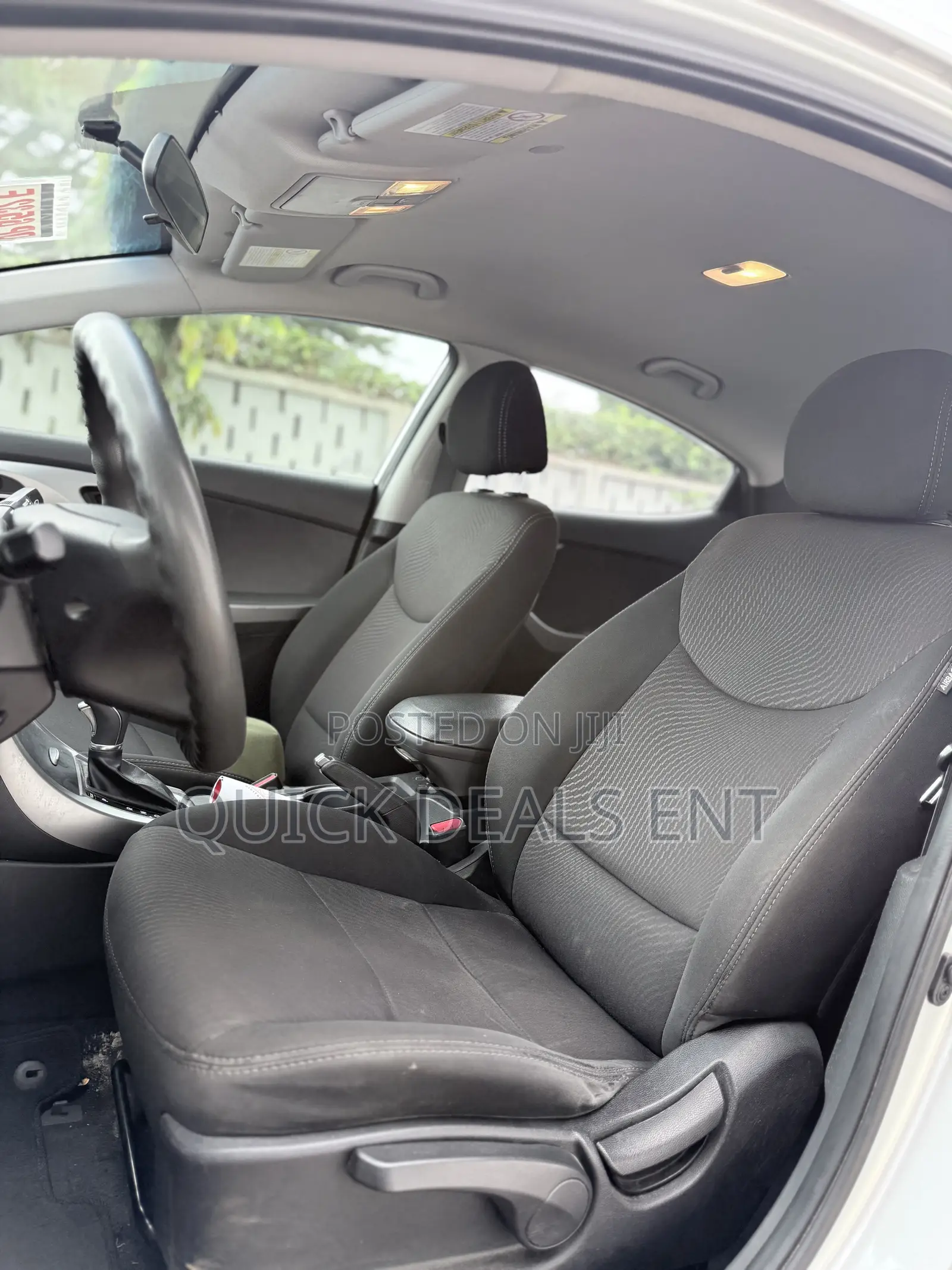 Hyundai Elantra SE Sedan FWD (1.8L 4cyl 6A) 2016 Silver
