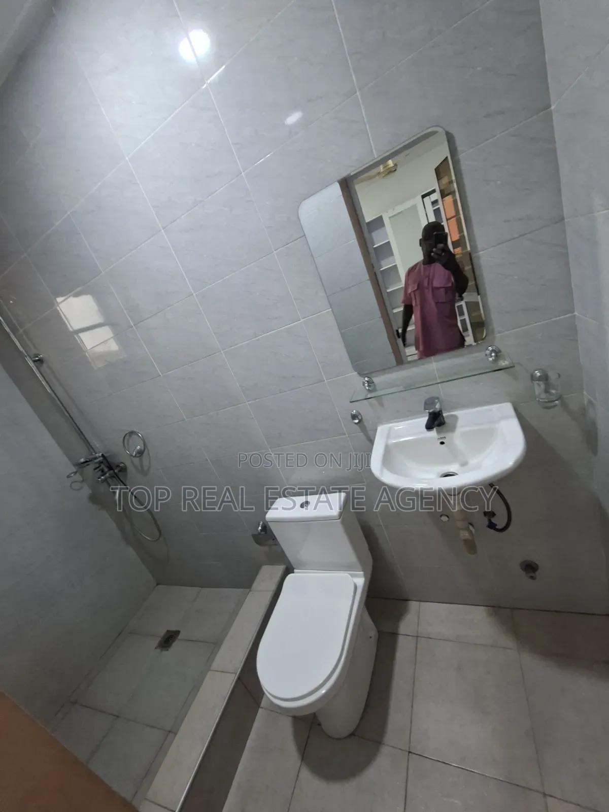 3bdrm Apartment in Oyarifa Kb, Owusu Ansah for rent