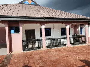 3bdrm House in Kumasi Metropolitan for rent