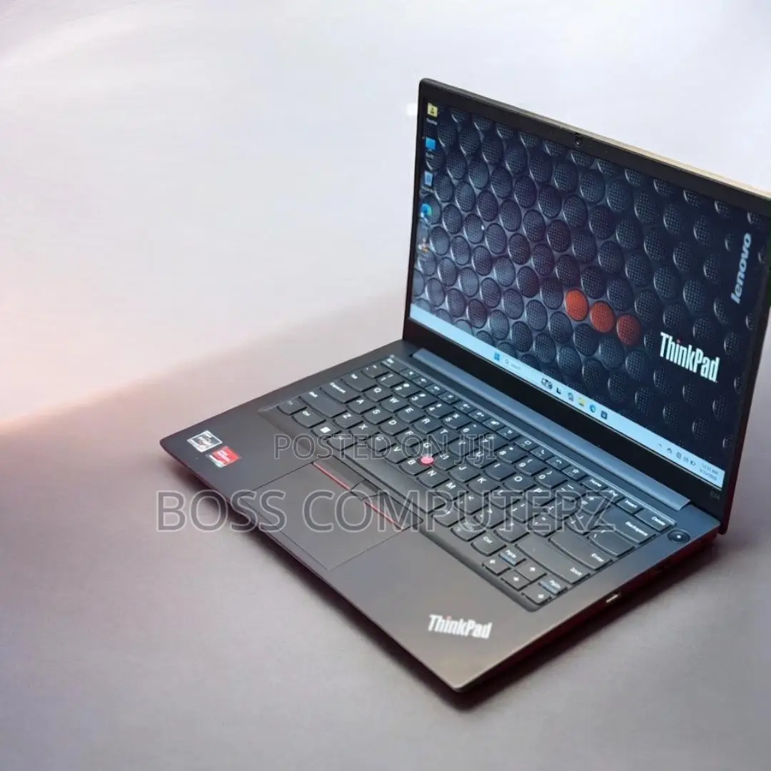 Laptop Lenovo ThinkPad E14 Gen 3 16GB AMD Ryzen 5 SSD 512GB
